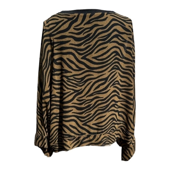 🌻Joan Vass Animal Print Batwing Chiffon Blouse w/ Fitted Tank Size Large - Picture 5 of 9